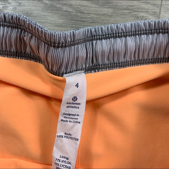 Lululemon Run: Sneak A Peek Short Grey & Orange - Picture 6 of 9